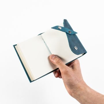 Petek - A7 / Küçük Boy Deri Defter 2 - Liderin Paltosu