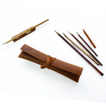 Bade 2 - El Yapımı Deri Kalemlik - 26cm