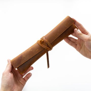 Bade 2 - El Yapımı Deri Kalemlik - 26cm