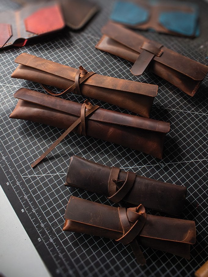 BADE - DERİ KALEMLİKLER